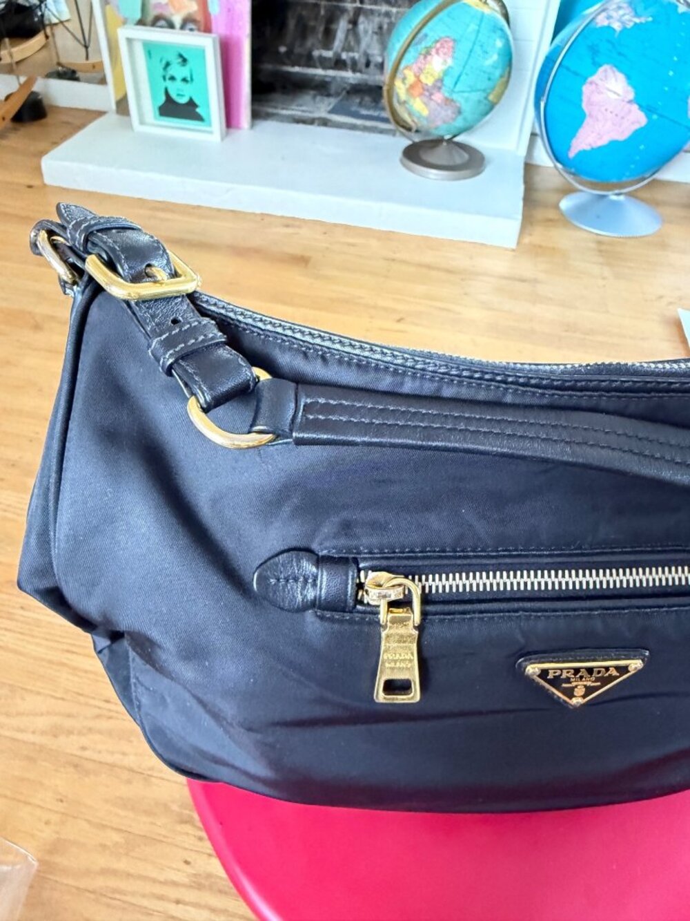 Prada Milano Black Nylon Shoulder Bag With Gold Hardware - Picture 4 of 6